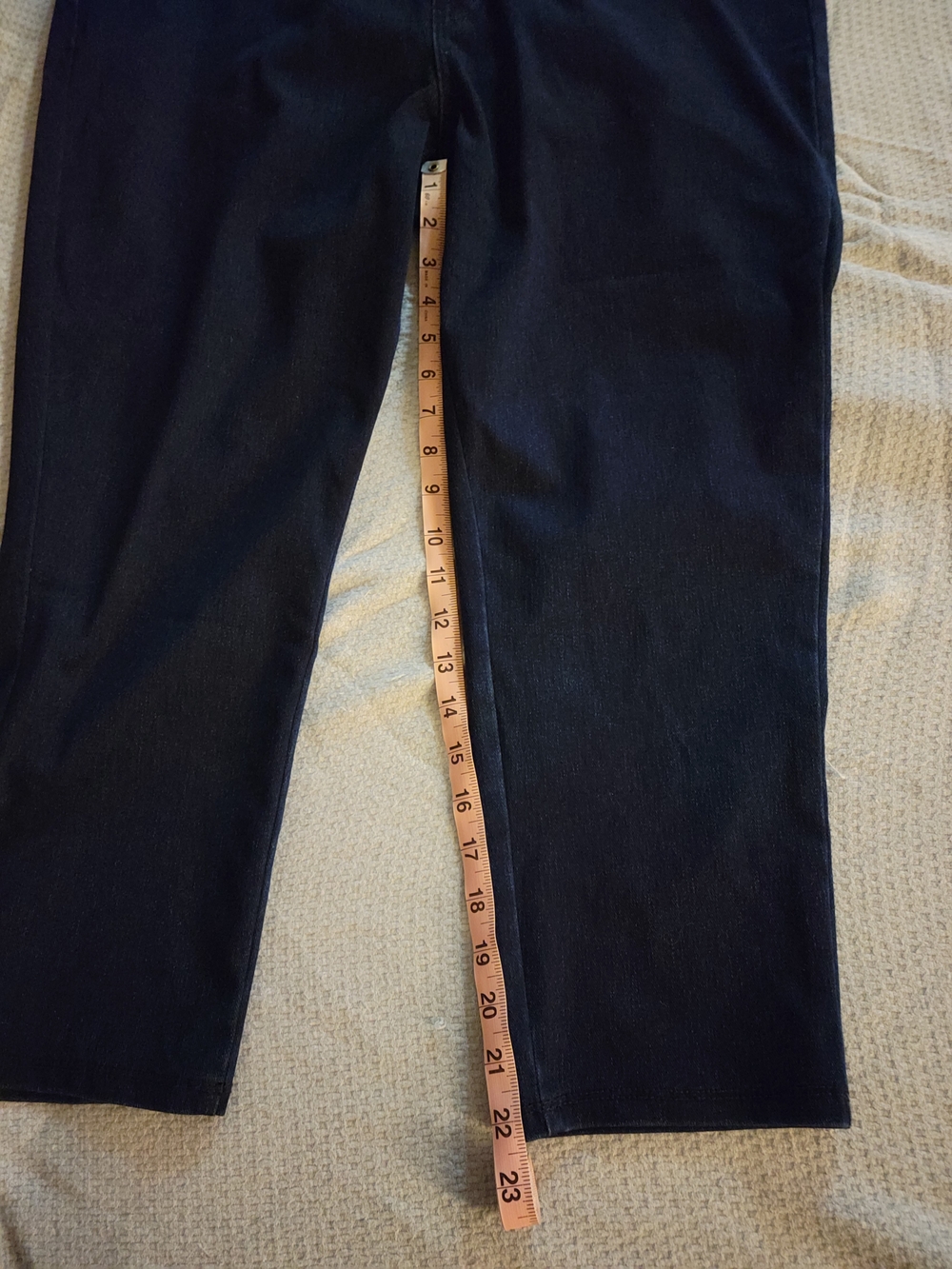 Time & Tru Women's Dark Blue Stretch Denim Cropped Capri Pull On Jeans - Picture 7 of 11